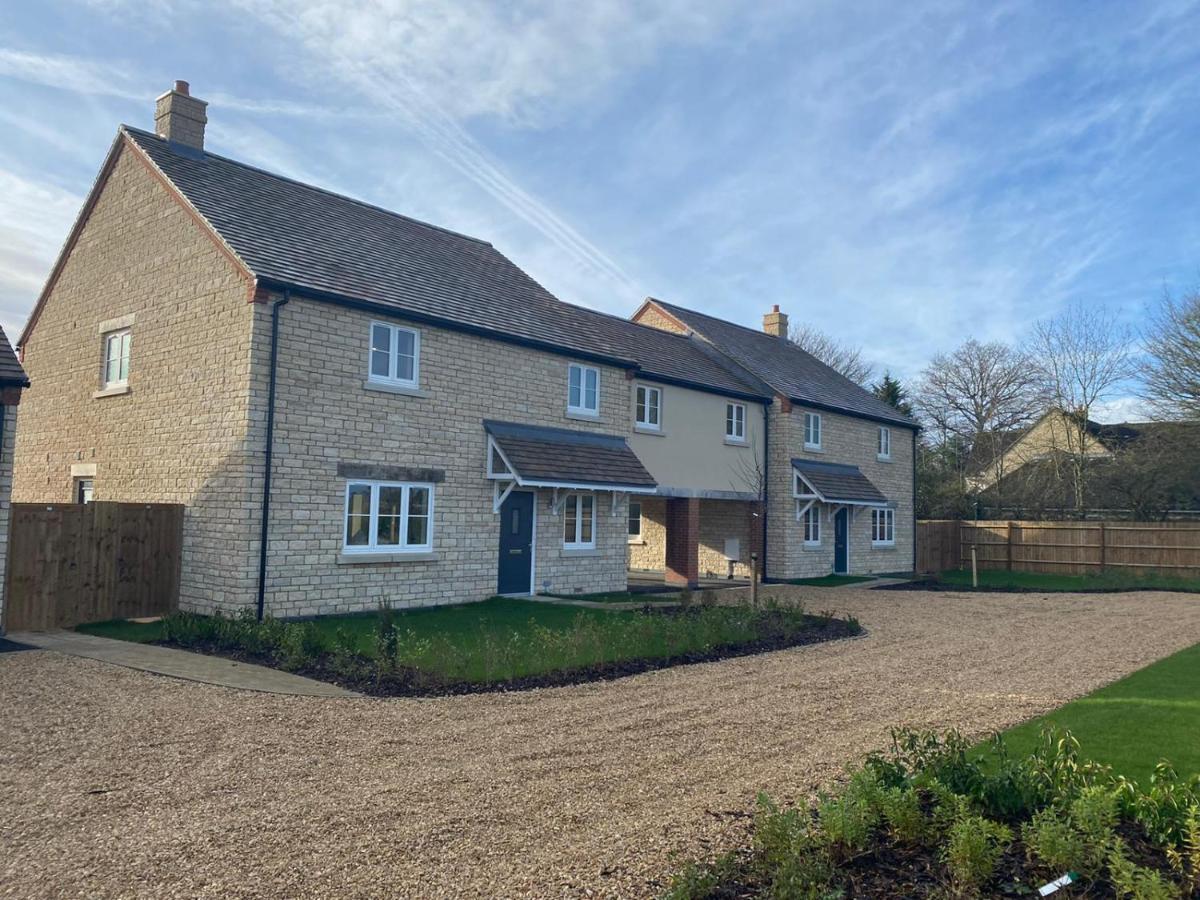 Villa 4 Freelands Gate, Witney, Oxfordshire Exterior foto